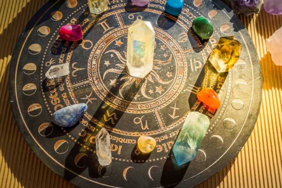 Comprendre et utiliser les éphémérides astrologiques