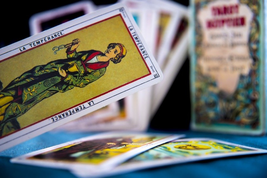 Tarot : comment et pourquoi faire confiance aux cartes ?