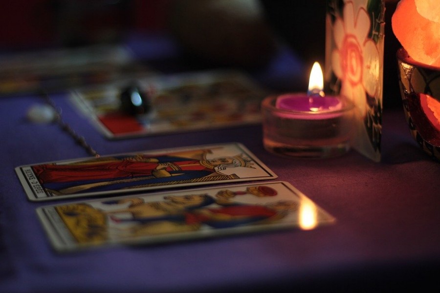 Des problèmes en amour ? Utilisez le tarot persan amoureux